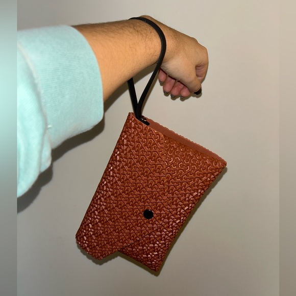 Lommer EvaPocket wristlet- Brown/Rust- never used - Picture 2 of 6